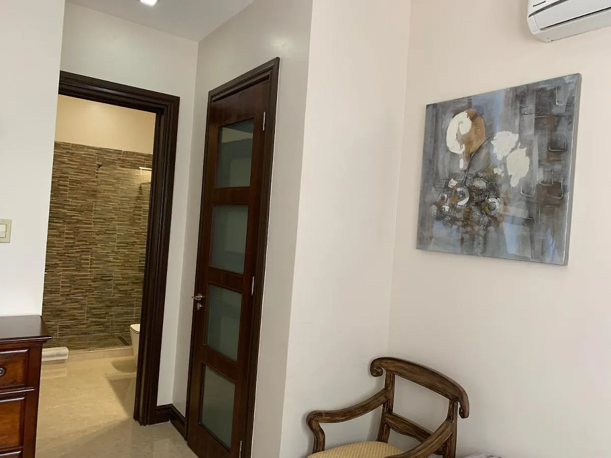 Apartment Norbrook Suites Kingston