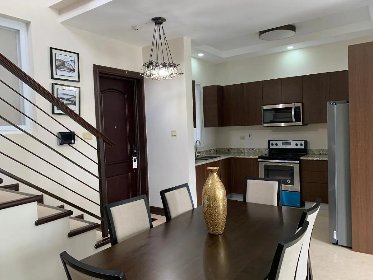 Apartment Norbrook Suites Kingston