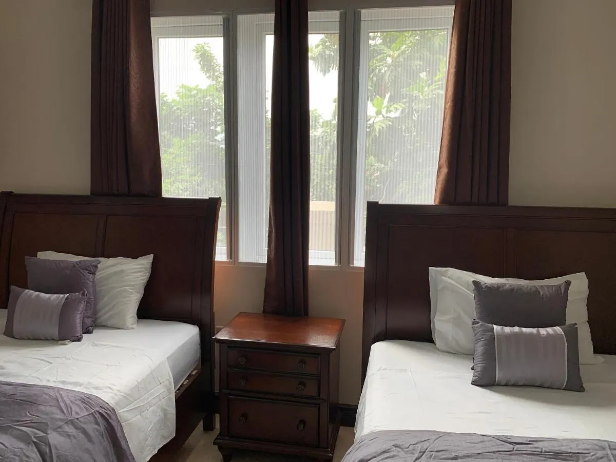 Norbrook Suites Kingston 0*,
