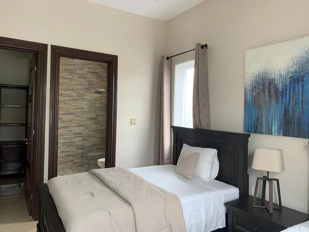 Apartment Norbrook Suites Kingston