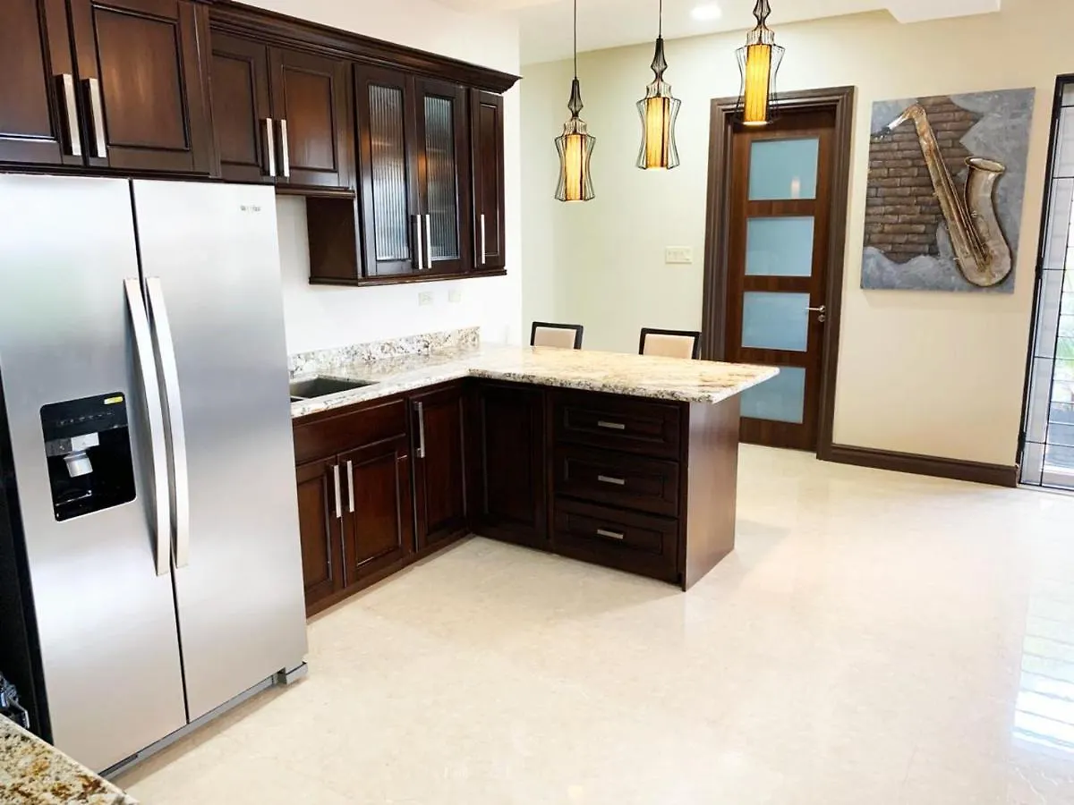Norbrook Suites Kingston 0*,  Jamaica